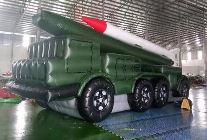 兴安部队小型导弹车